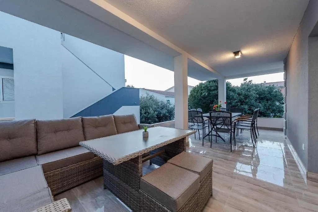 Luxury Mandre House Villa