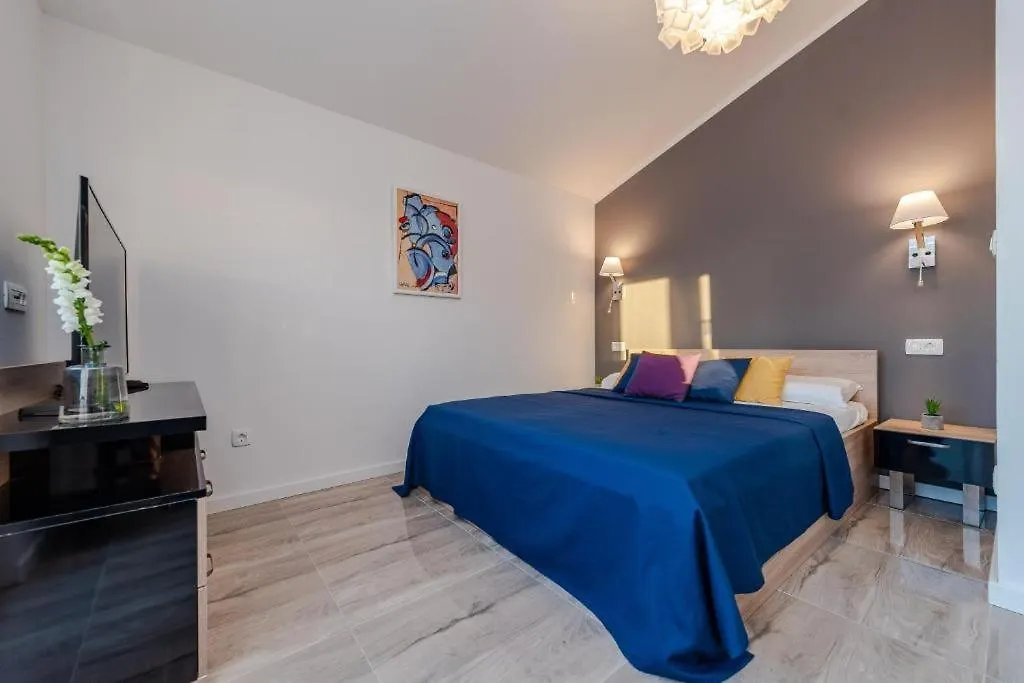 Luxury Mandre House Villa