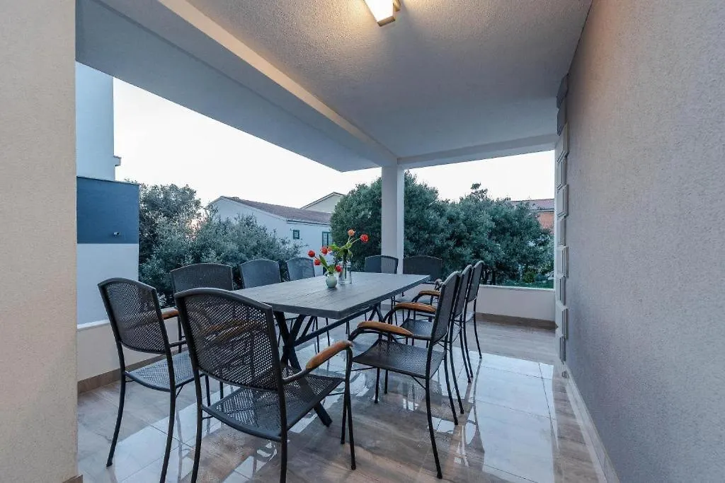 Luxury Mandre House Villa