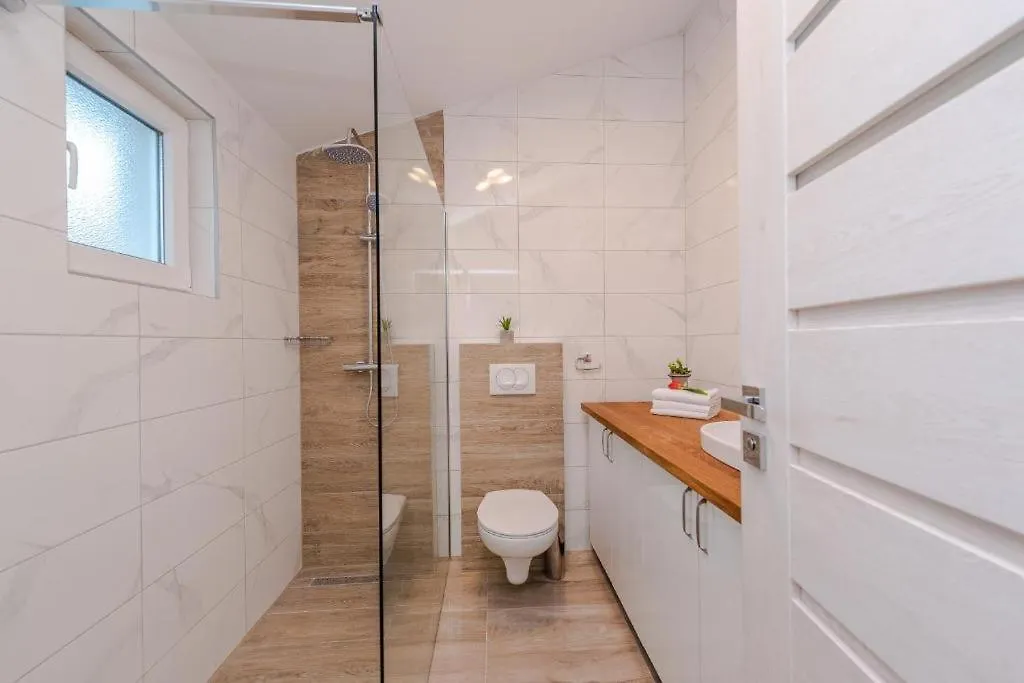 Luxury Mandre House Villa